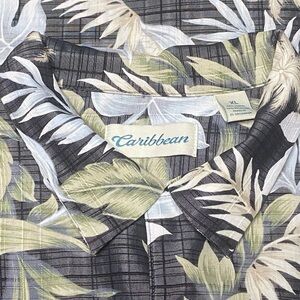 Caribbean Short Sleeve Shirt Men XL Green White Floral Hawaiian Tropical Casual